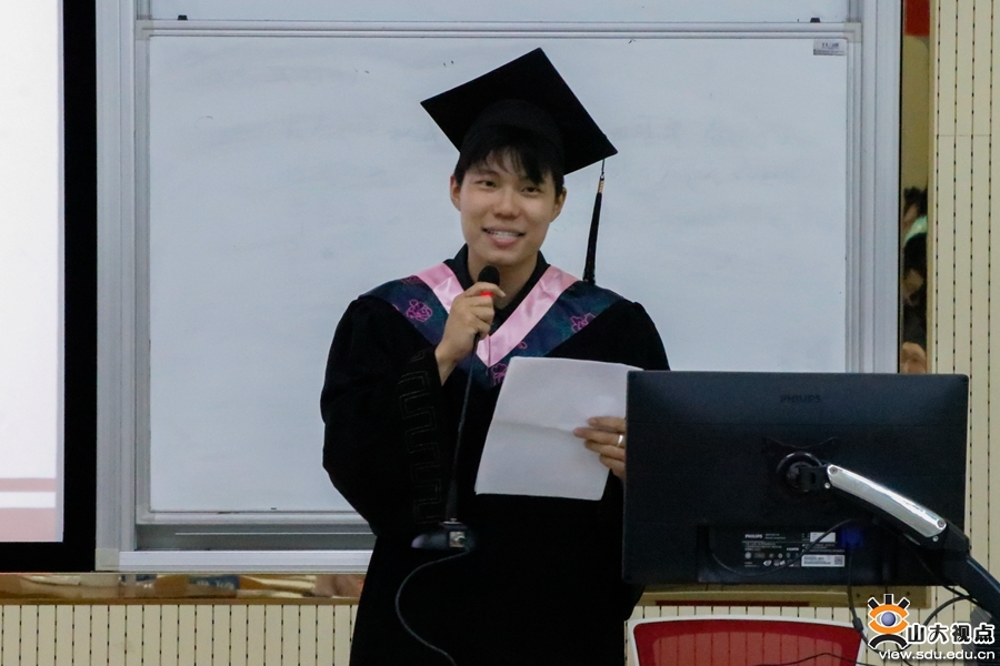 ［新闻］举行2022届毕业典礼暨学位授予仪式