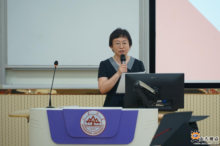 ［新闻］举行2022届毕业典礼暨学位授予仪式