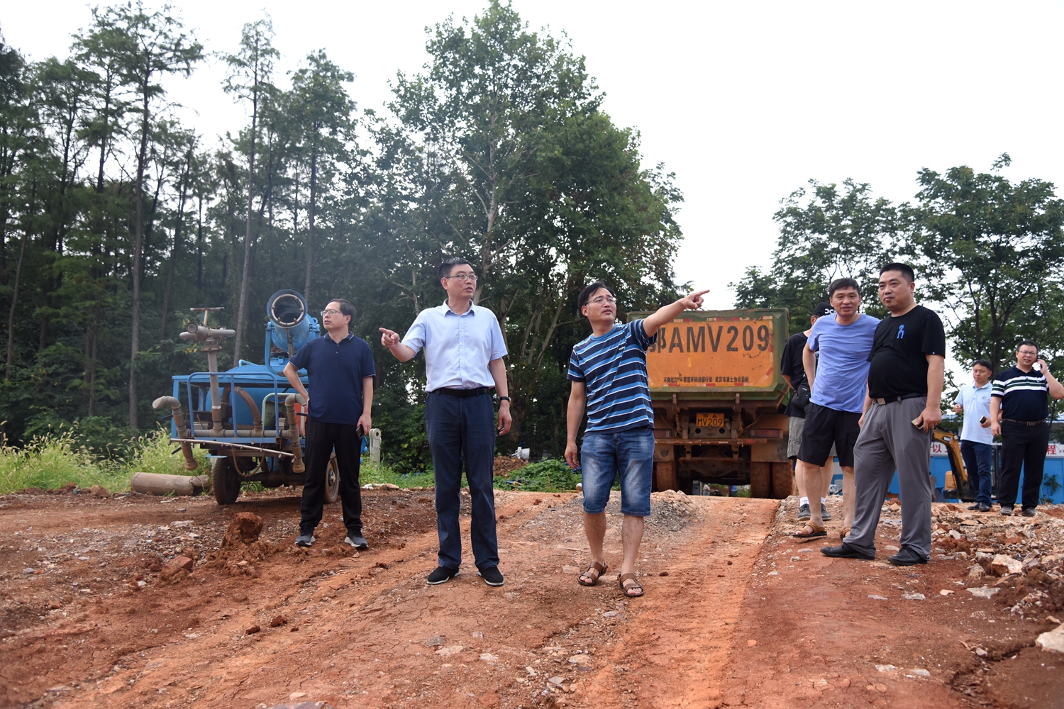 郭刚奇调研校内在建工程