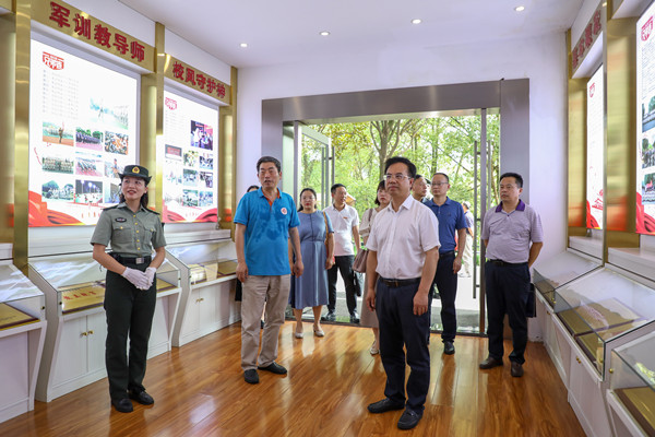 学校到湖南信息学院走访交流