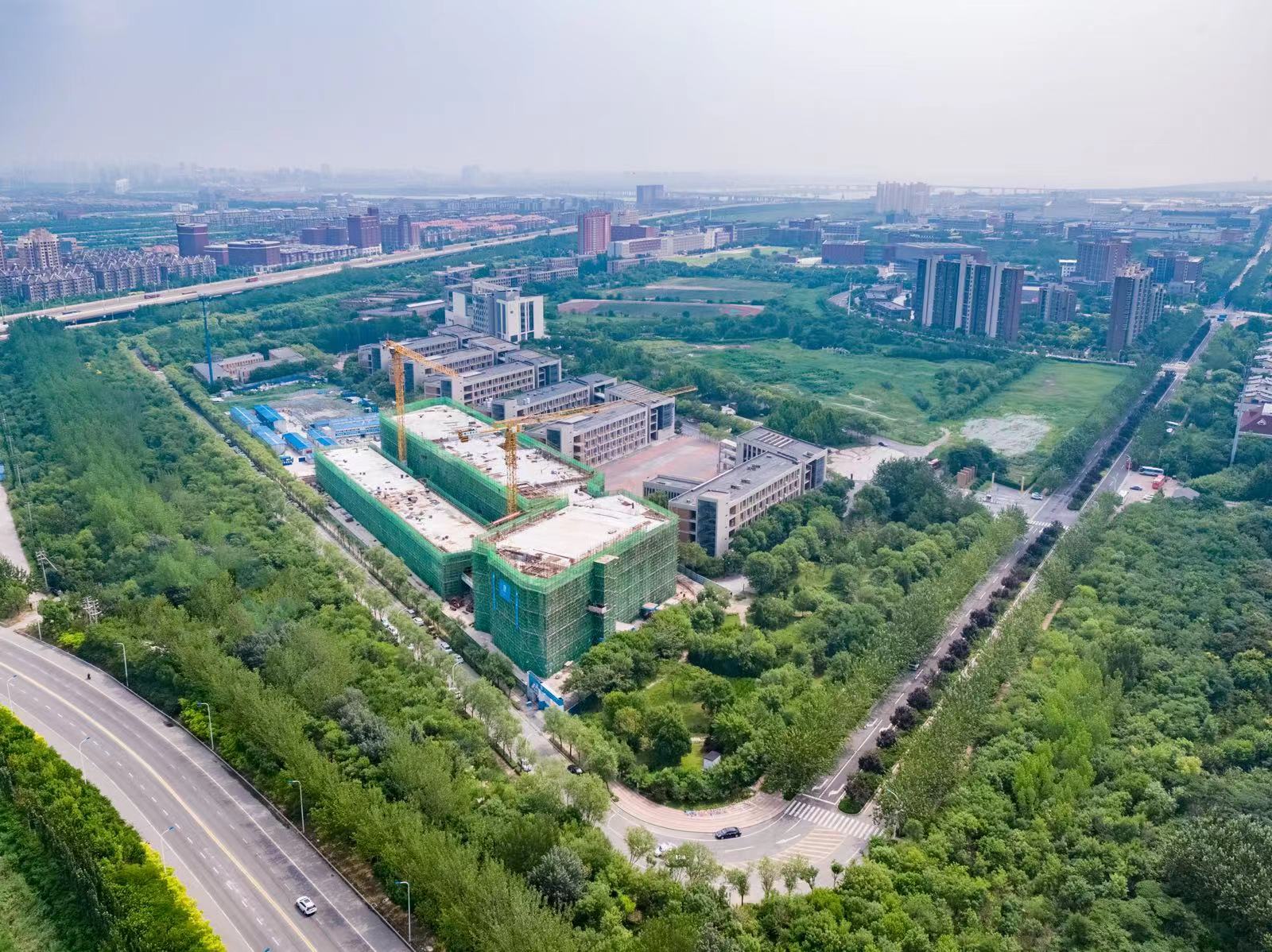 顺利封顶！天津科技大学人工智能实践基地建设项目取得重要进展