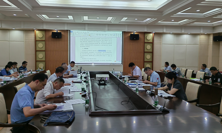 学校组织召开2022版本科人才培养方案制（修）订研讨会