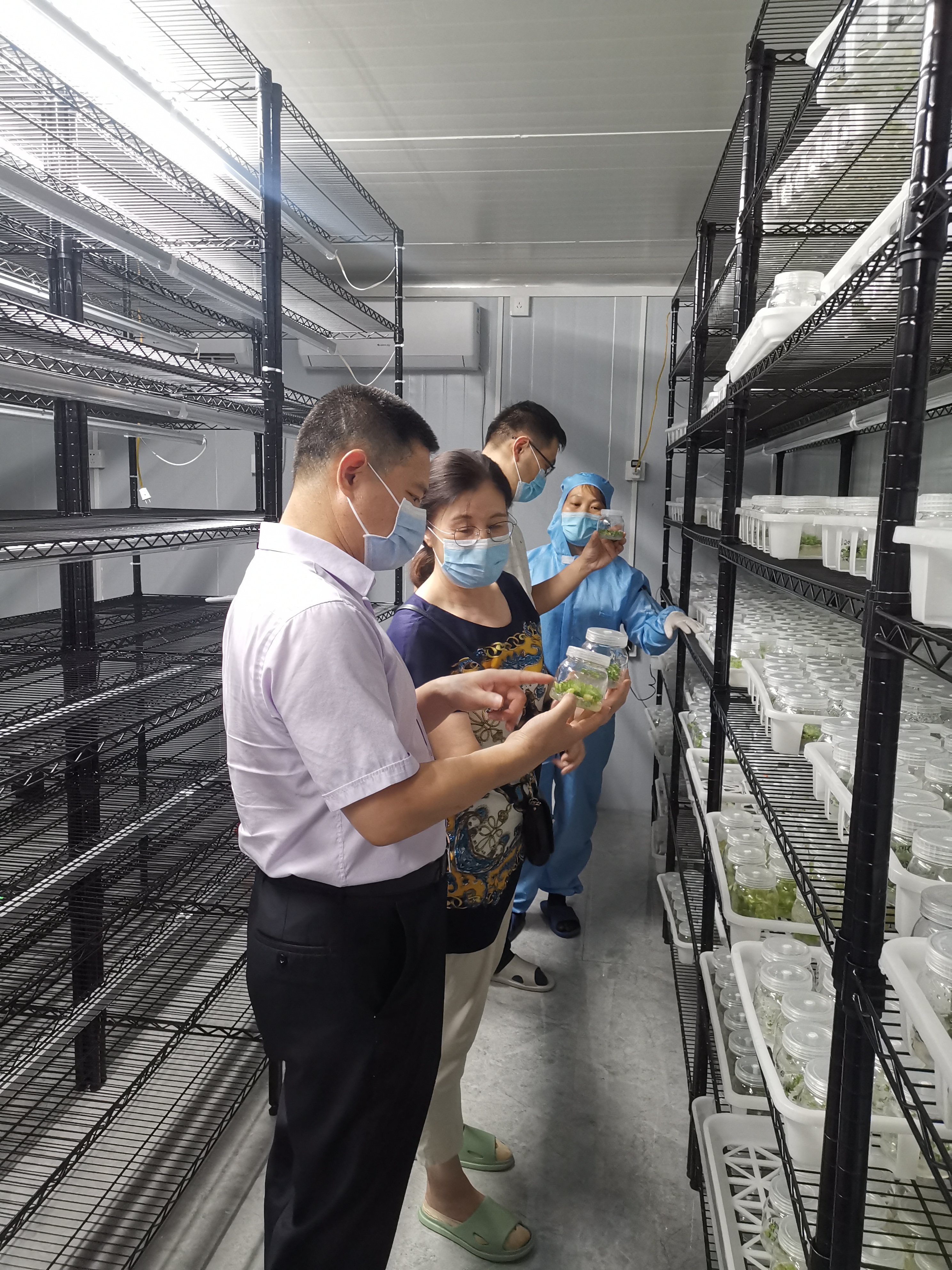 校领导带队赴鹰潭开展访企拓岗促就业专项活动