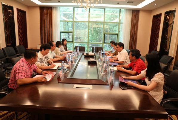 中国国际贸易促进委员会湖南分会一级巡视员余炳锐来校访问交流