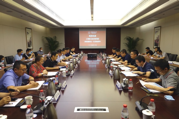 上海航天技术研究院副院长高波一行来校调研交流