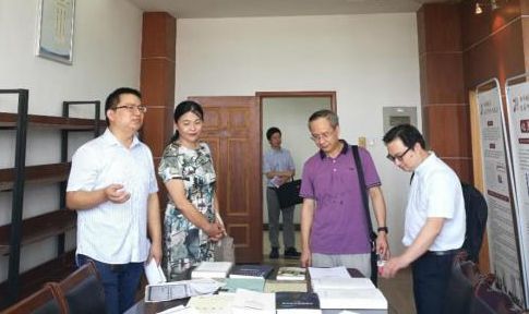 学校开展四川省社科重点研究基地和高水平团队模拟评估