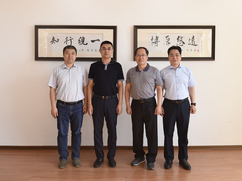 中国科学院段广仁院士到访我校交流座谈