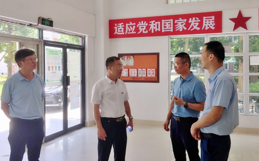 林键副校长视察指导智慧校园网络设施投资运维项目