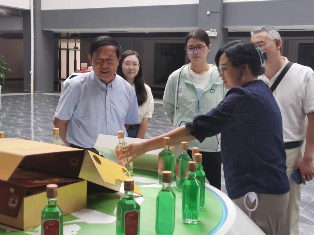 经济管理学院持续推进访企拓岗促就业专项行动