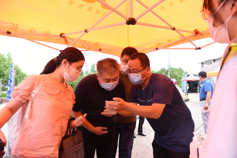 学校纪委开展2022年秋季学期开学疫情防控监督检查