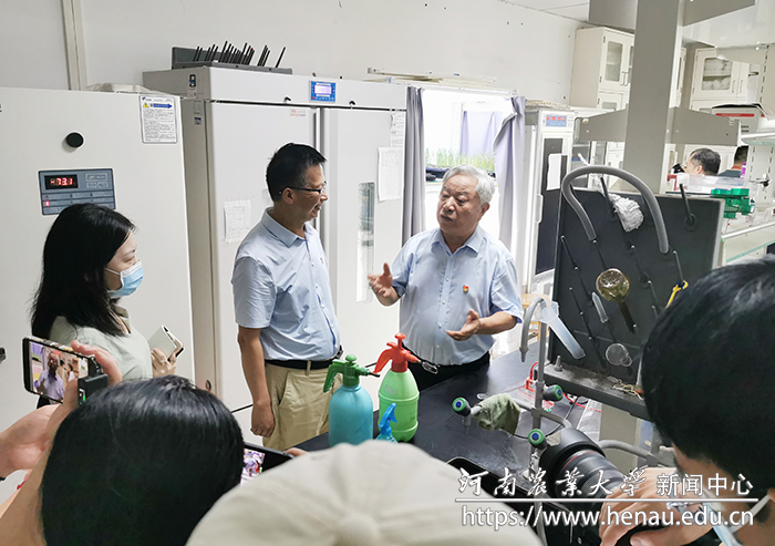 “‘赶考路’上再寻焦裕禄”全国网络媒体采访团走进我校