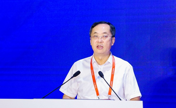 我校国家能源交通融合发展研究院承办“交通与能源融合”专题论坛