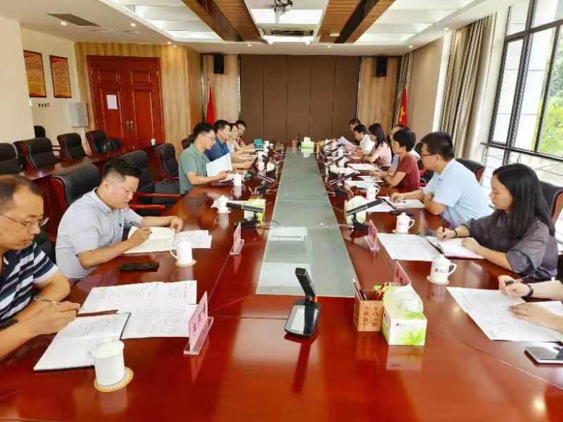 福建省工商联副主席余建一行来校调研交流