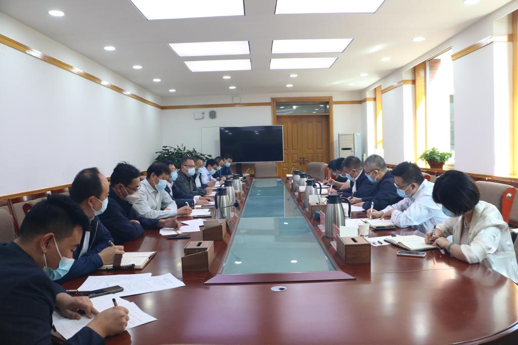 兰州市七里河区委书记芮文刚一行来校调研