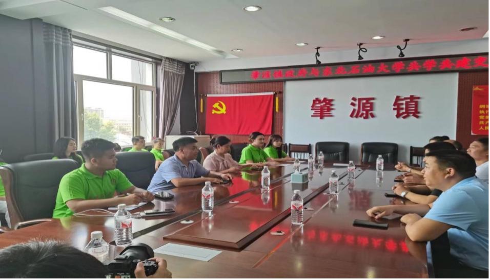 我校大学生艺术团“喜迎二十大，龙江乡村行”社会实践团队深入乡镇开展社会实践
