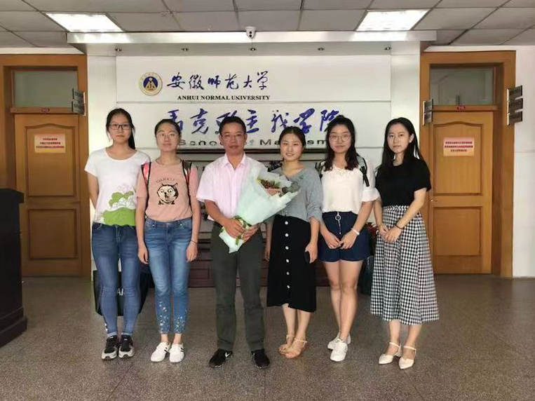 【榜样师大人】张正光：用一束光照进学生的心田