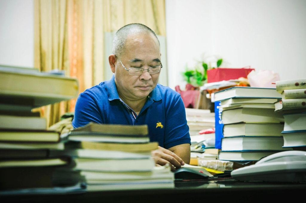 【榜样师大人】周兴国：在平凡的教学工作中践行教书育人使命