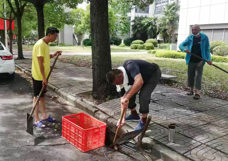 后勤保障部迎接新学期安全工作纪实