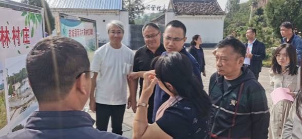 人民日报社人民论坛调研组赴我校定点帮扶村武乡县故城镇南沟村考察调研森林村庄建设