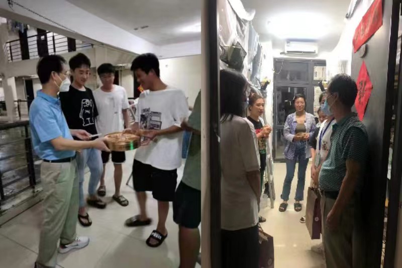 生态环境学院开展中秋佳节慰问留校学生活动