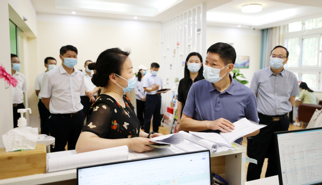 市委第七巡回指导组检查指导我校下基层察民情解民忧暖民心实践活动