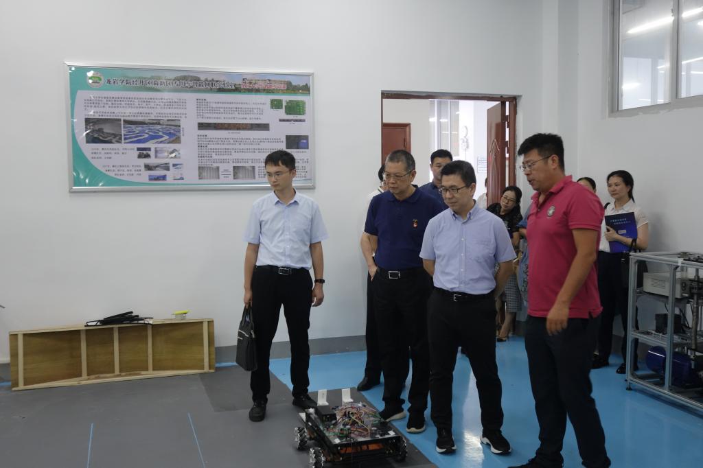 省委组织部人才工作调研组莅临大学科技园考察调研