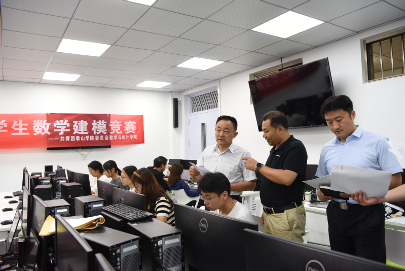 校领导看望慰问2022年全国大学生数学建模竞赛参赛学生