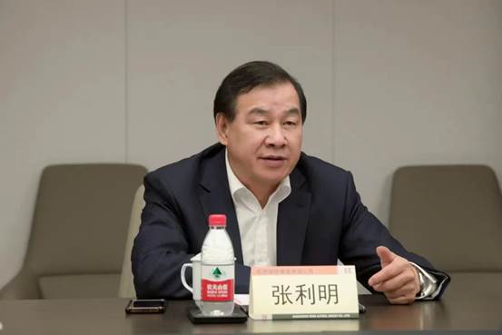 我校两位校友荣获“全国优秀企业家”称号