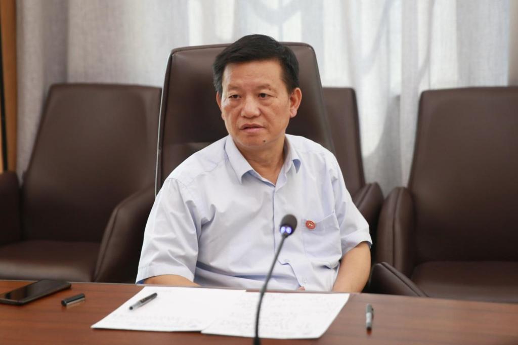 蒋洪新出席外国语学院青年教师座谈会