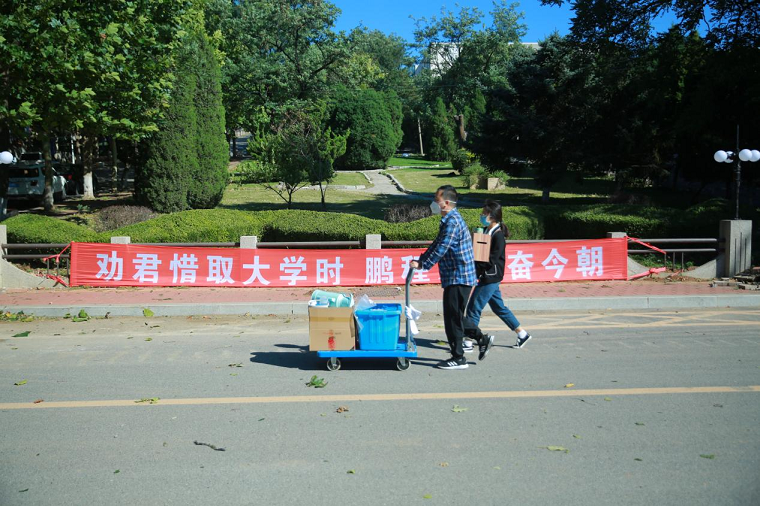 久别重逢日，玉山分外娇——2022年秋季学期第一批学生顺利返校