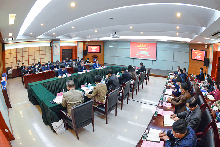 学校接受新一届河南省文明校园标兵实地考评验收