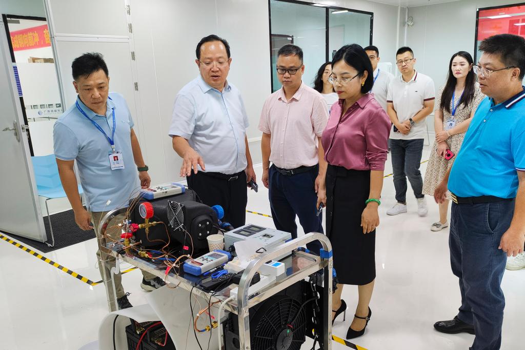 南宁研究院赴广西产业技术研究院开展合作交流