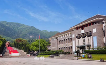 参加红岩干部学院的培训