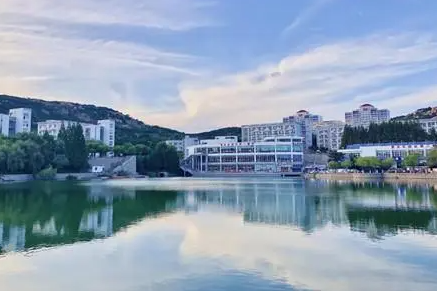 特岗教师培训专题（青岛有哪些好的教师培训中心）