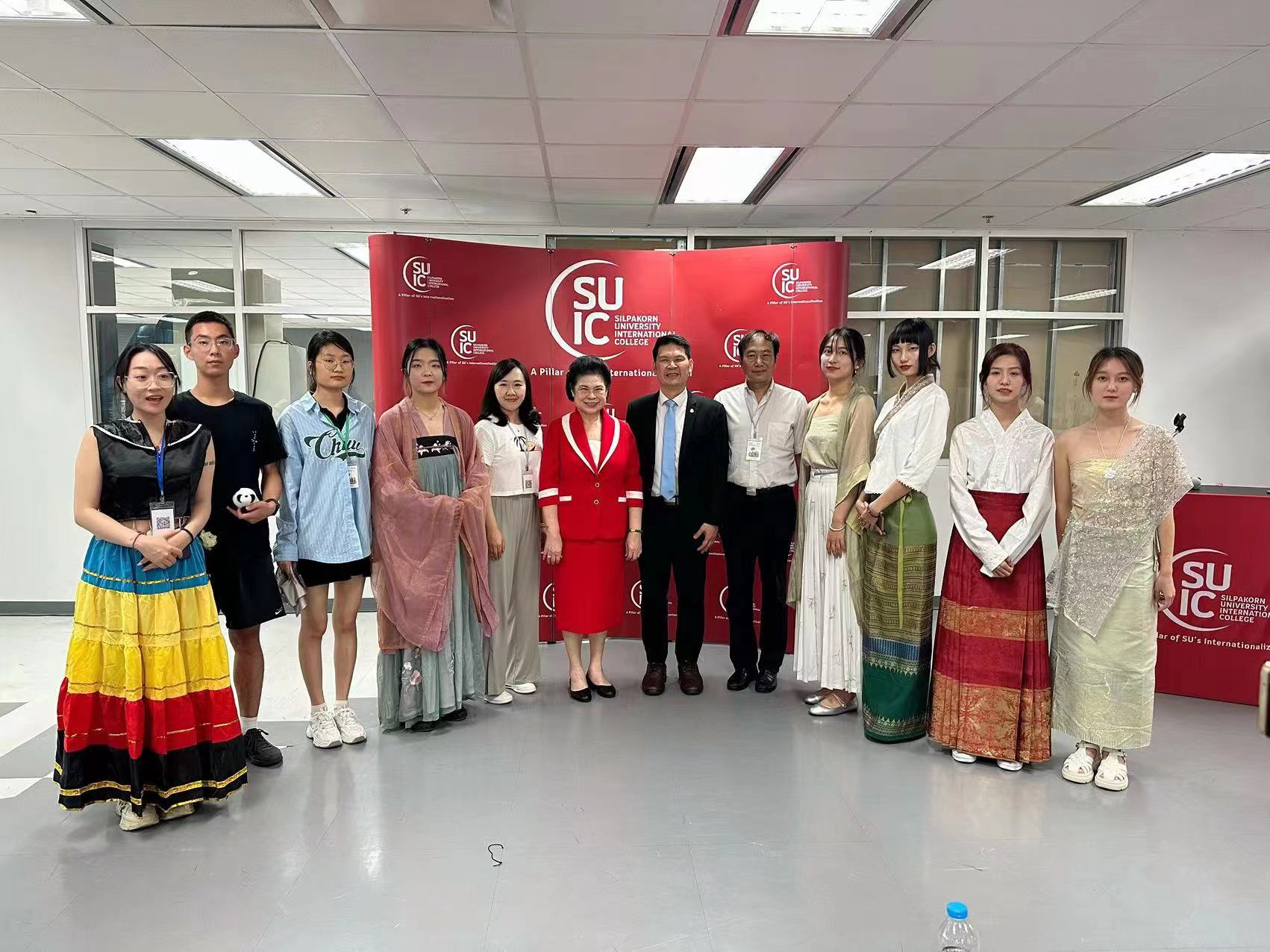 旅游与酒店管理学院师生赴泰国艺术大学瓦岱勒泰国校区参加国际文化交流活动