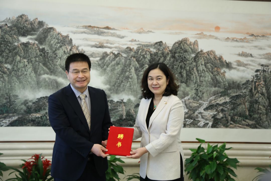 潘俊武教授受聘为外交部国际法咨询委员会委员