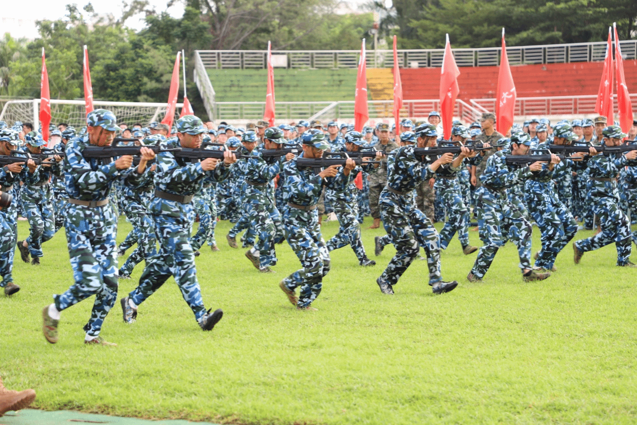 踔厉奋发强国防 勇毅前行向复兴——海南大学举行2023级新生军训总结表彰大会