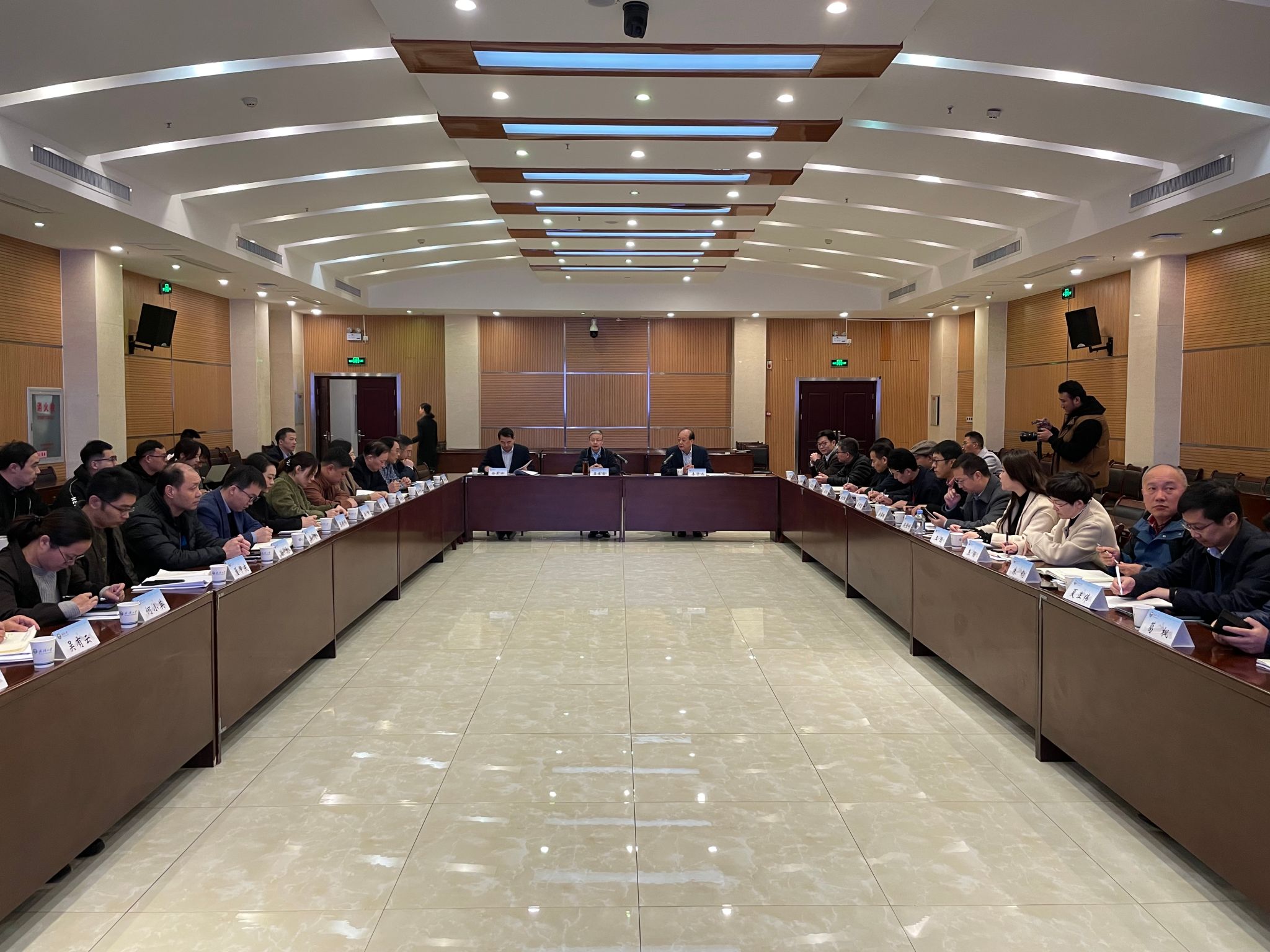【百卅珞珈】黄泰岩参加校庆筹备工作组联席会