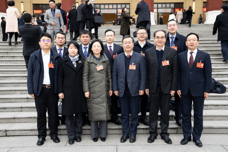 西南交大人大代表、政协委员在省“两会”上积极建言献策
