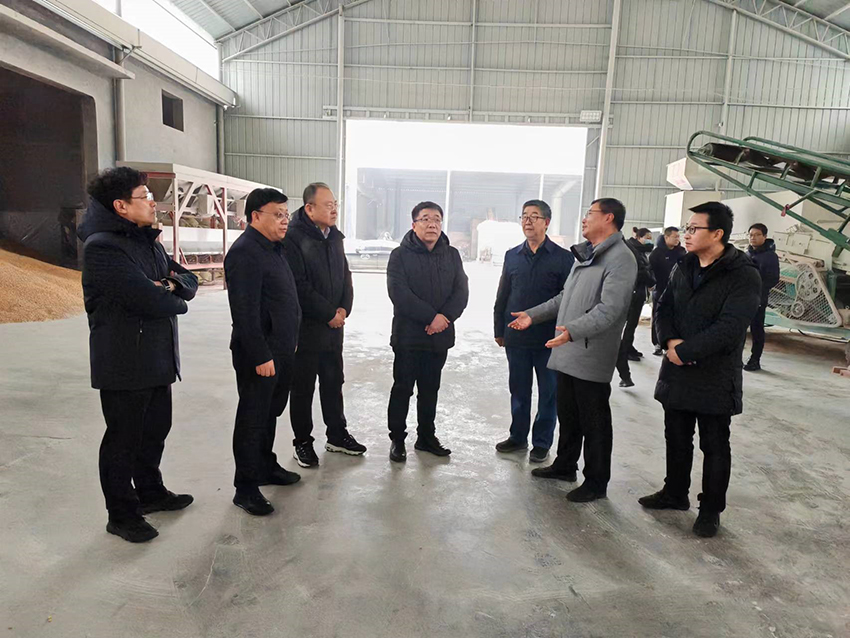 校领导到寿阳县洽谈校县合作工作