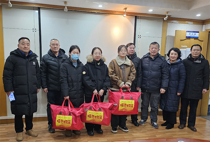 我校开展研究生学子“冬季送温暖”活动