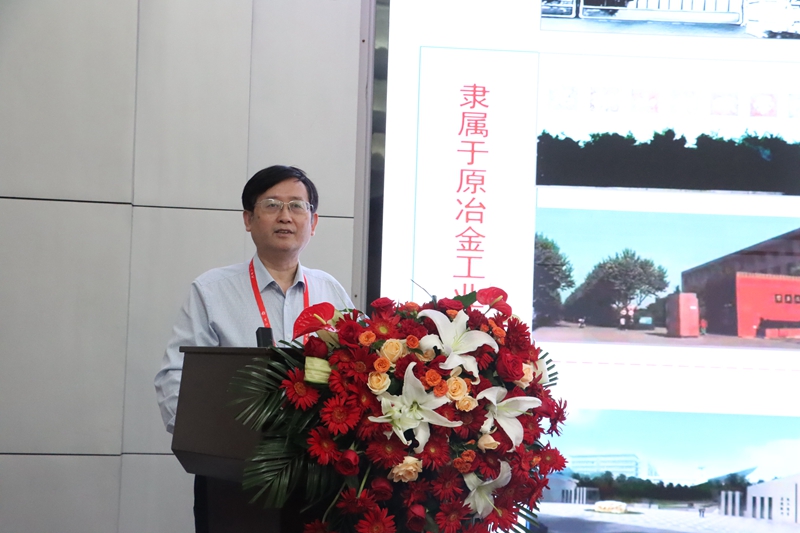 校党委副书记、校长魏先文在“地方应用型大学高质量发展黄河论坛”作专题报告