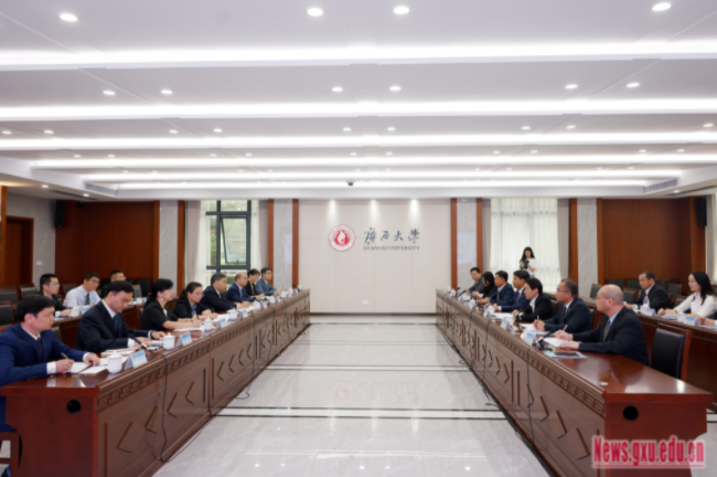 柬埔寨皇家科学院院长宋杜一行到校参观交流（2024-06-09）