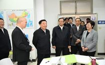 中国法学会会长王晨到我校调研