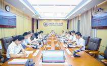 学校召开党委领导班子深入贯彻中央八项规定精神学习教育8月份集中学习研讨会