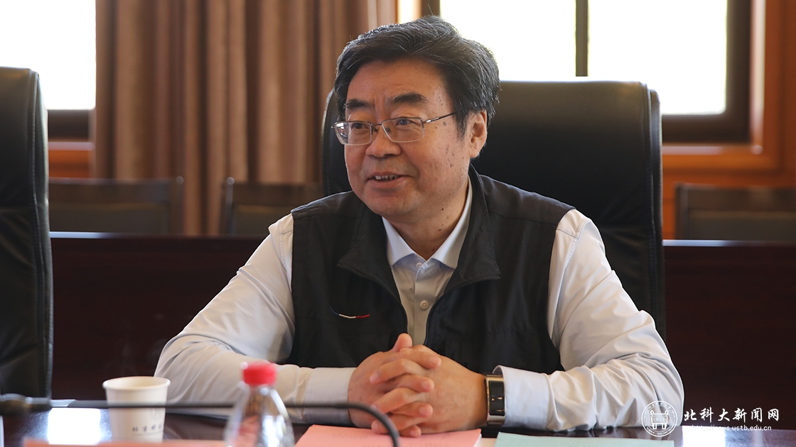 内蒙古赤峰学院于毅夫一行来我校调研